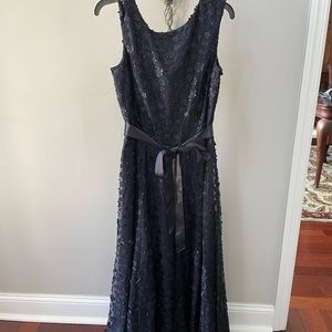 Tahari Formal Dress Size 12 Navy